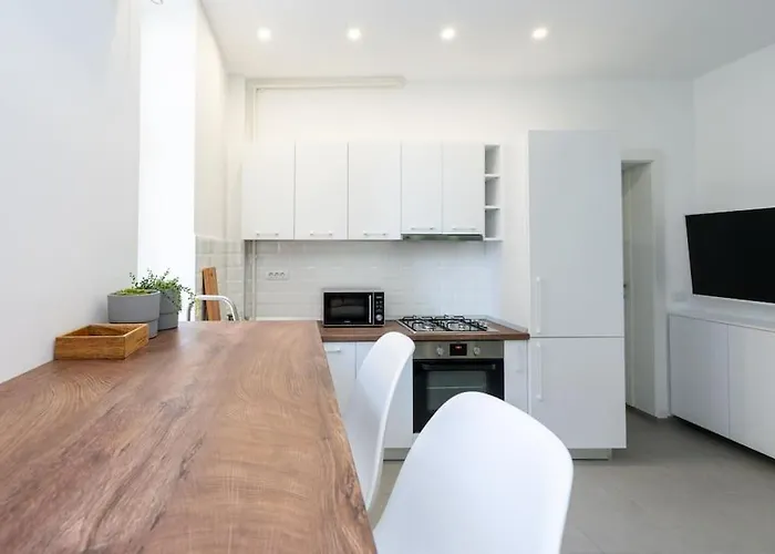 Vibe - 2r In Piata Romana شقة *